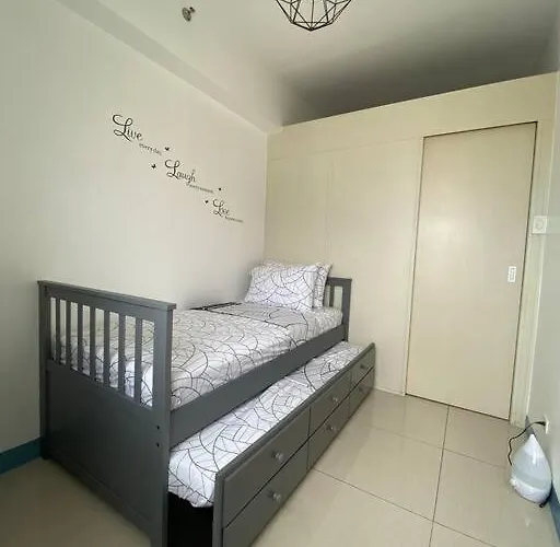 Apartment A Cozy 2 Bedroom Unit With A Parking At South Residences Sm Southmall Manila