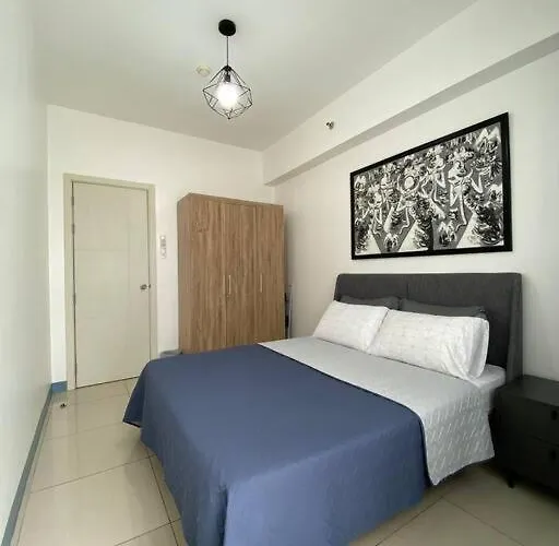 A Cozy 2 Bedroom Unit With A Parking At South Residences Sm Southmall Manila